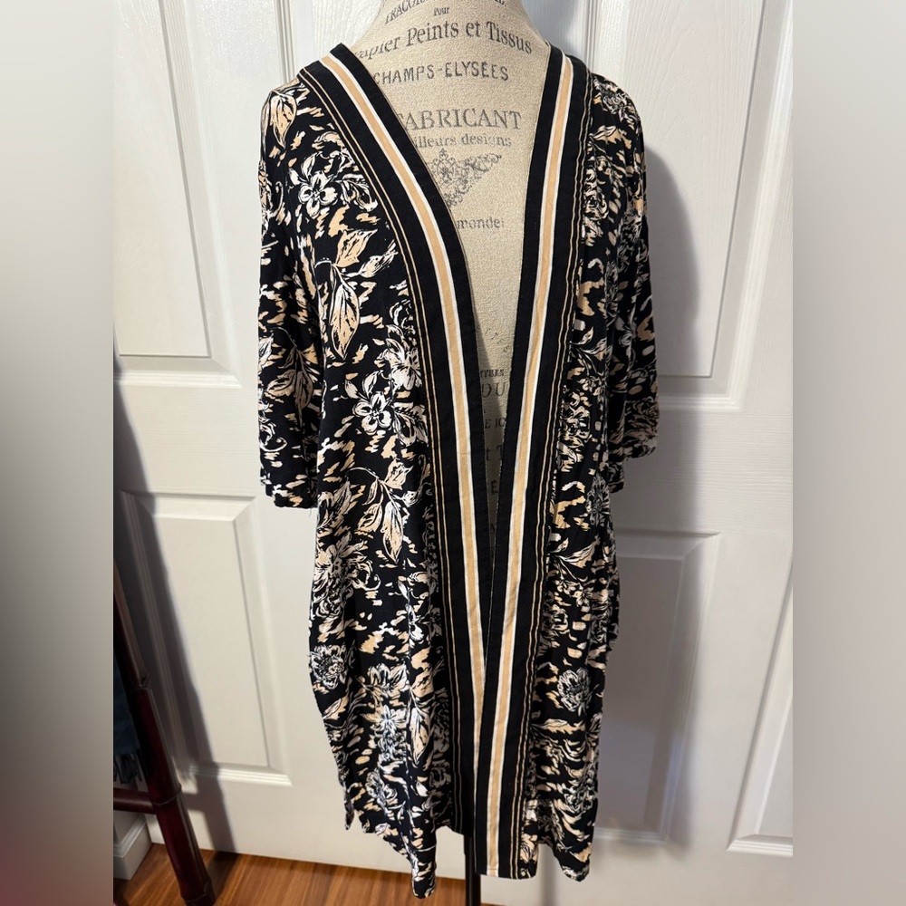 Maurices Floral Black and Beige Kimono Cardigan Medium